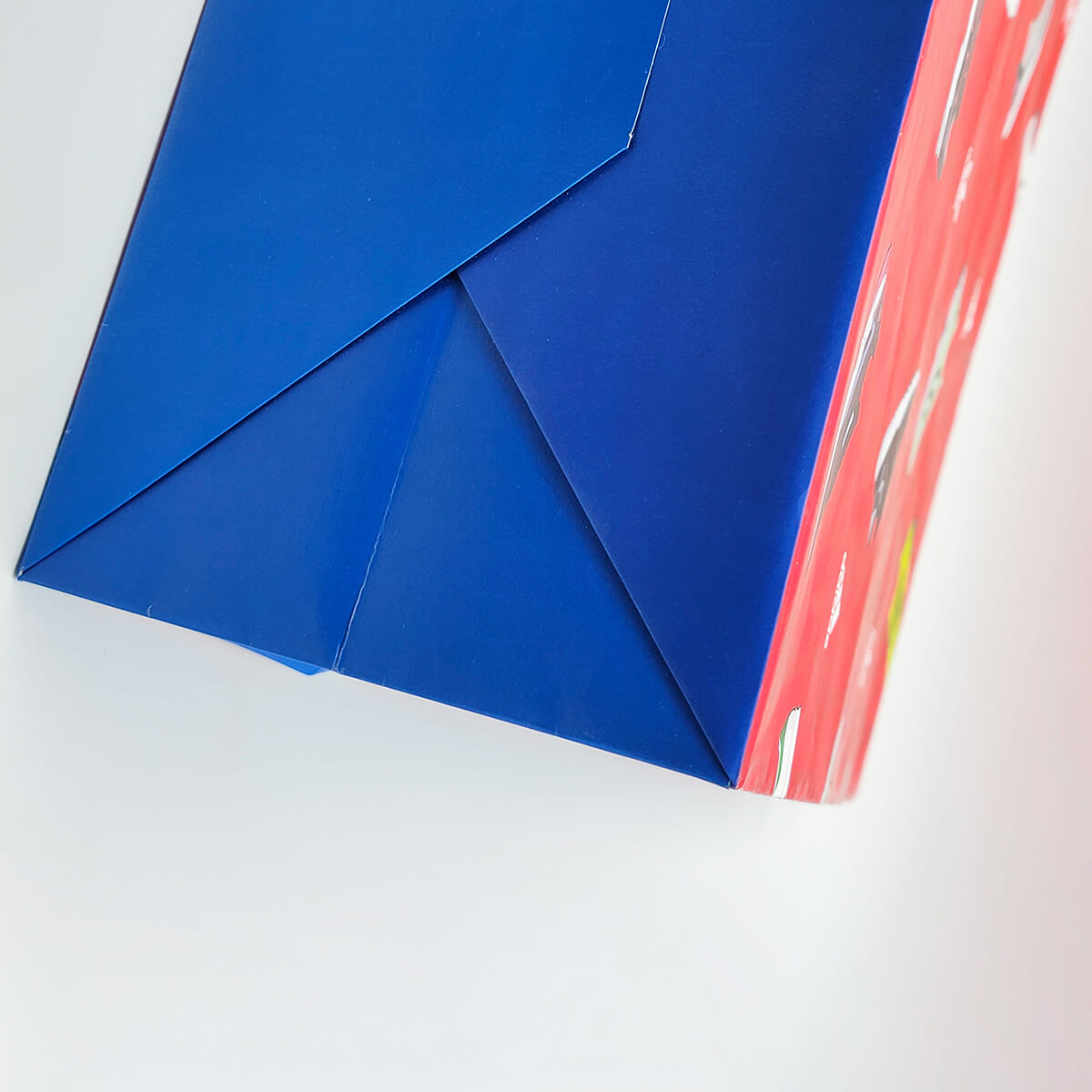 Бумажный пакет квадратный 35х35х15 см с логотипом или дизайном